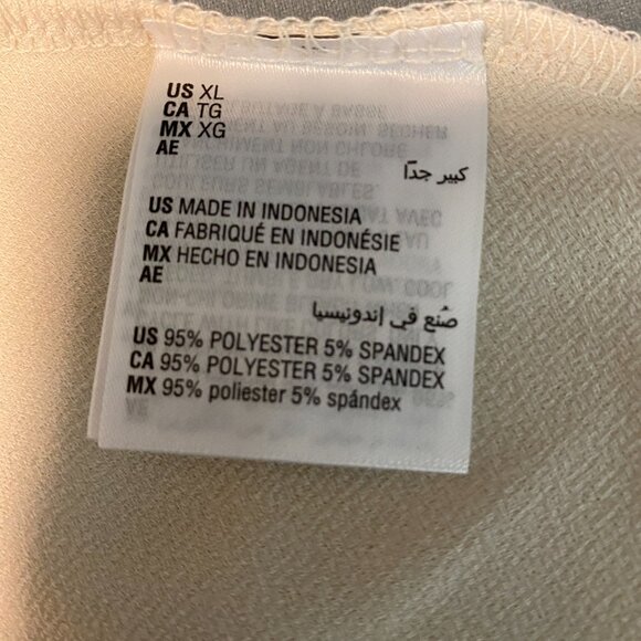 Alfani Ivory sleeveless v-neck blouse NWT size XL - Picture 5 of 5